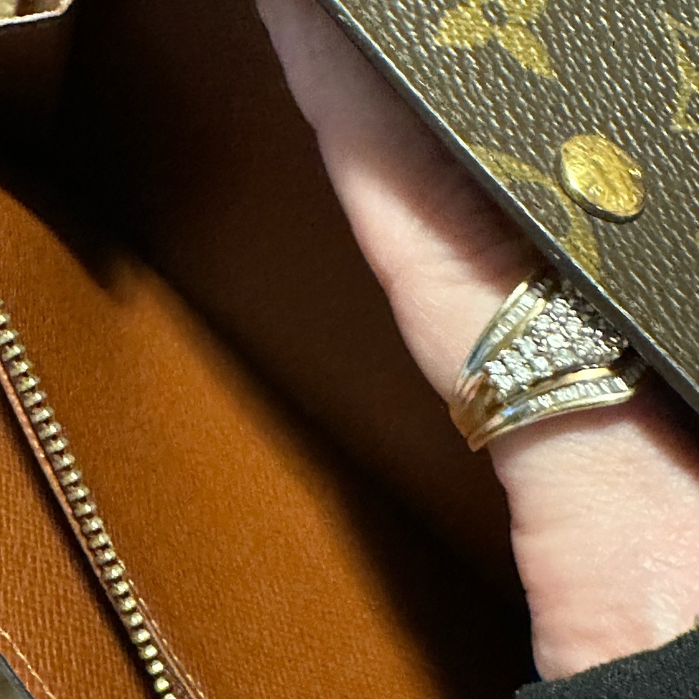 Louis Vuitton Monogram Wallet• New & Immaculate Condition - Picture 9 of 10